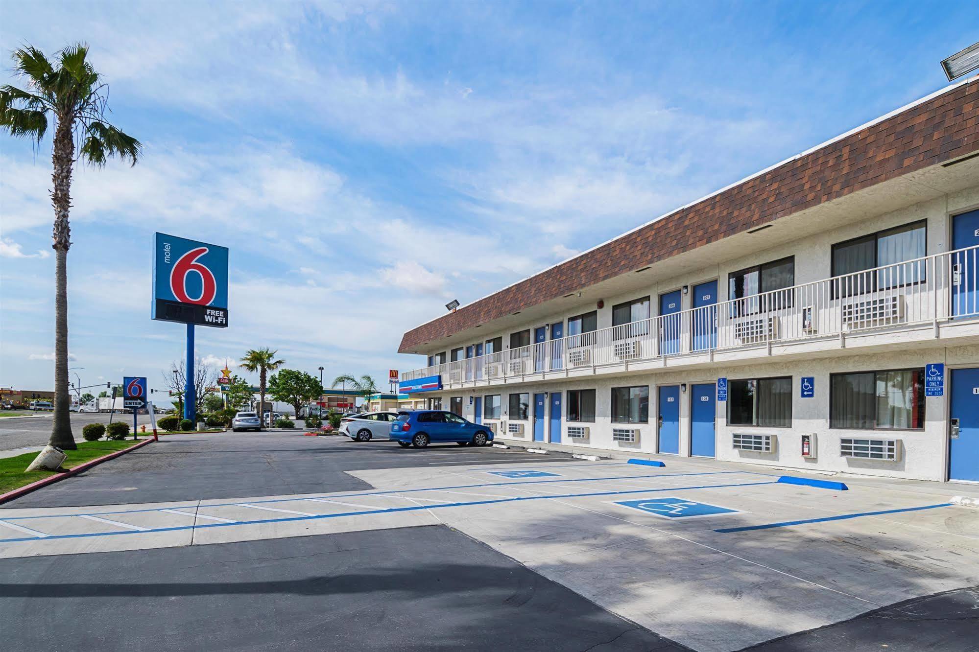 Motel 6 Lost Hills / Buttonwillow Racetrack Exterior foto